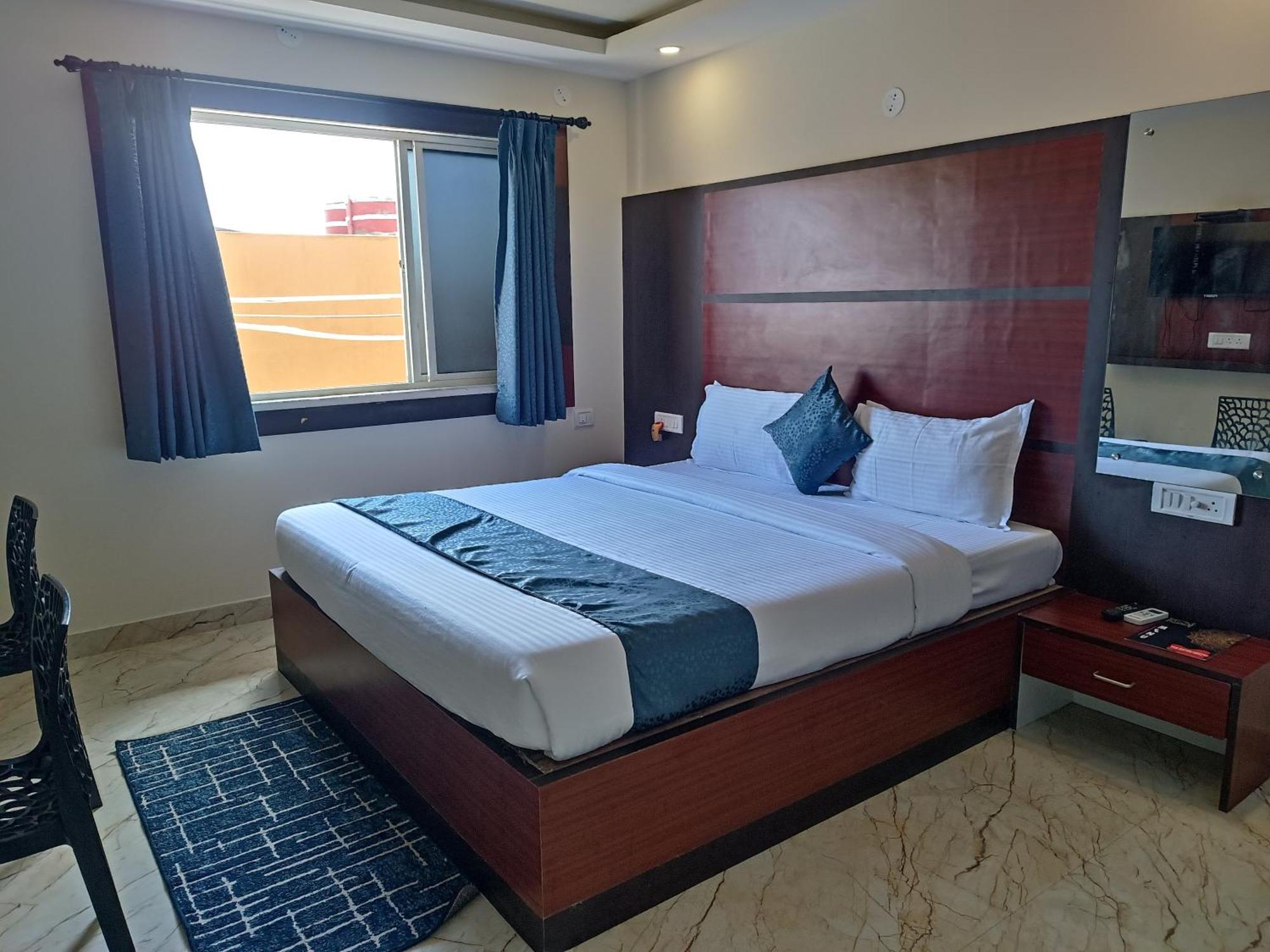 Mom Hotel - Unit Of Mom Hotel Puri Esterno foto