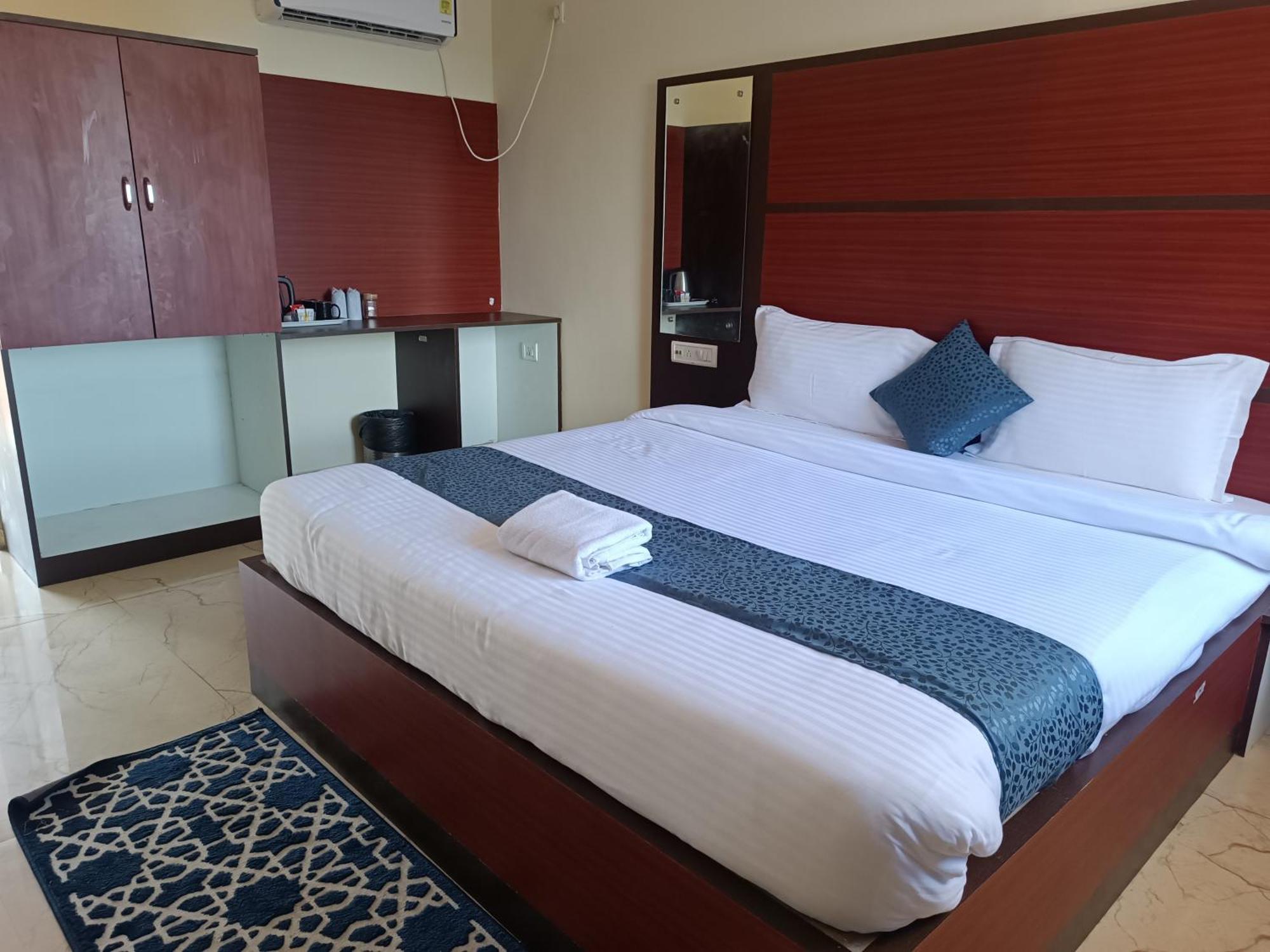 Mom Hotel - Unit Of Mom Hotel Puri Esterno foto