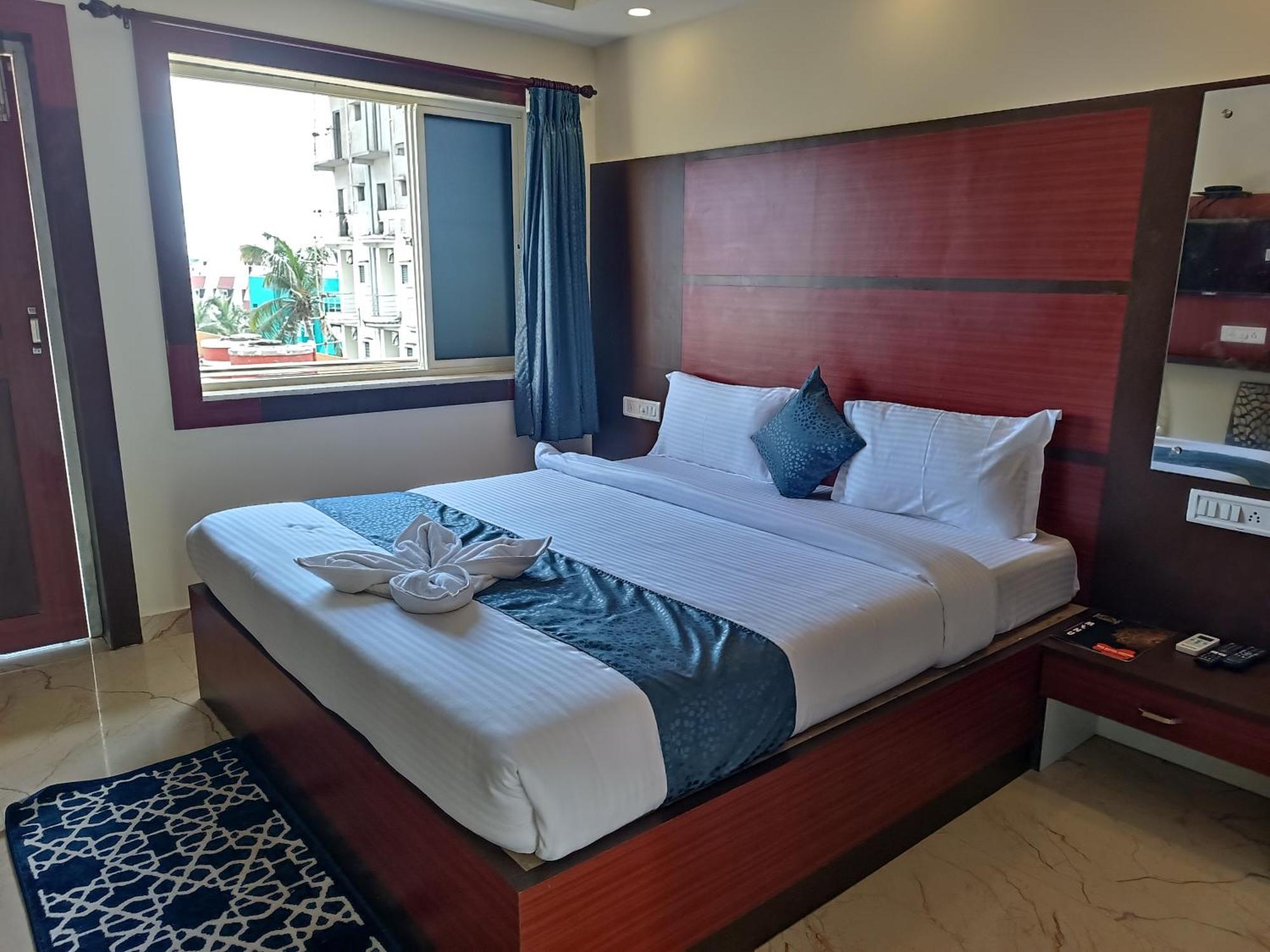 Mom Hotel - Unit Of Mom Hotel Puri Esterno foto