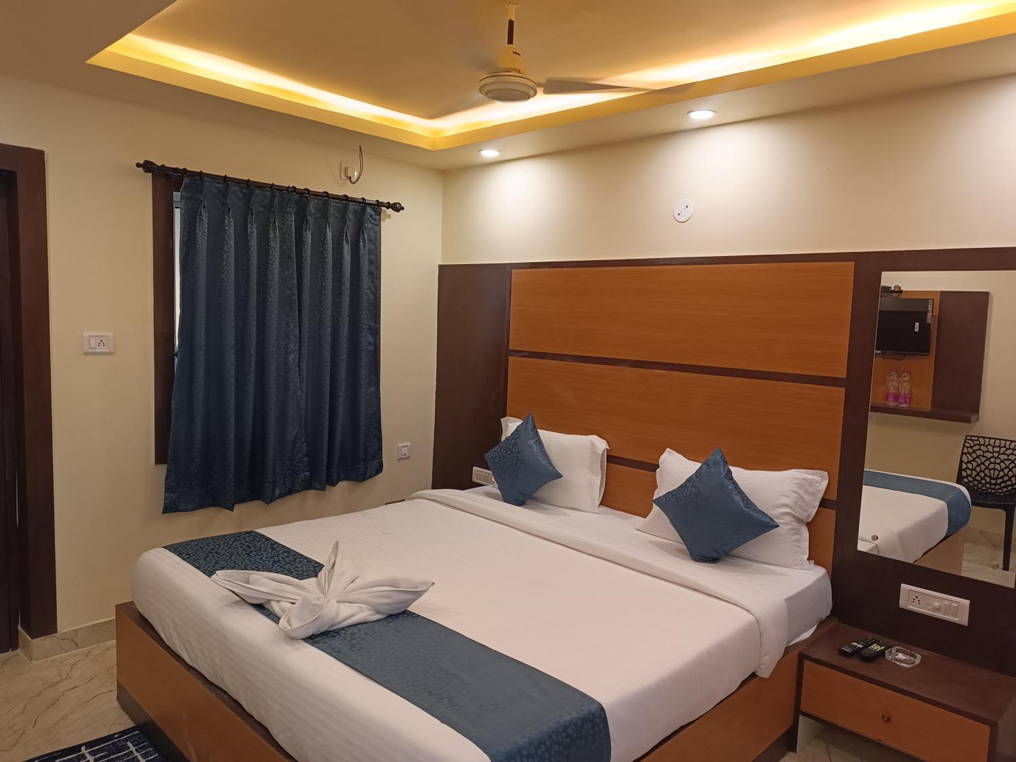 Mom Hotel - Unit Of Mom Hotel Puri Esterno foto
