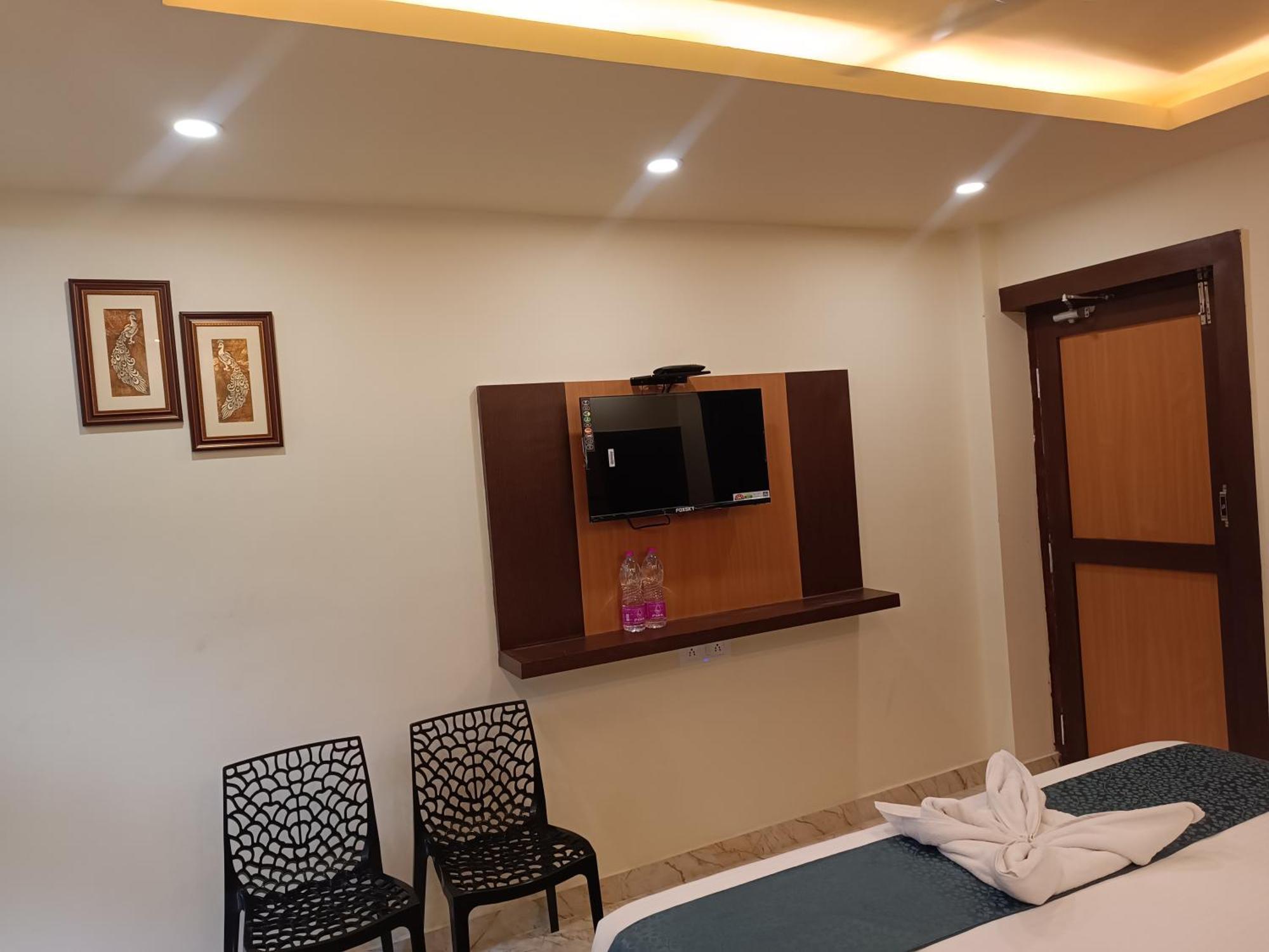 Mom Hotel - Unit Of Mom Hotel Puri Esterno foto