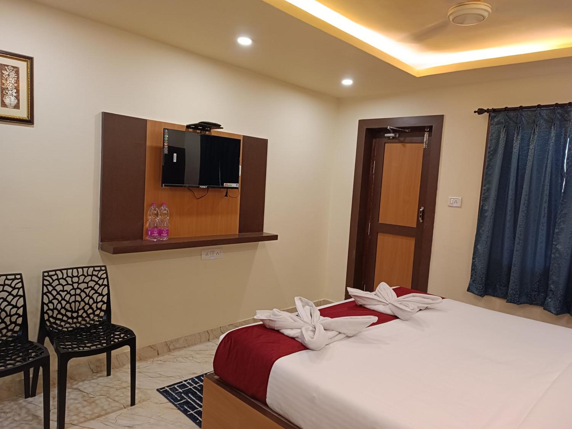 Mom Hotel - Unit Of Mom Hotel Puri Esterno foto